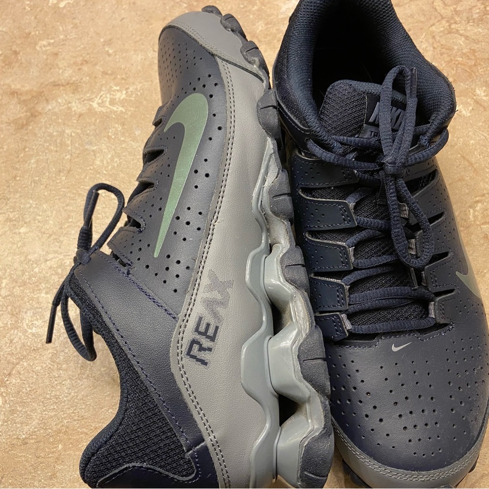 Nike Reax Navy and Gray Sports Sneakers